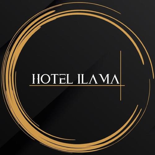 un círculo de oro con las palabras hotel lauwana en Hotel ilama, en Buga