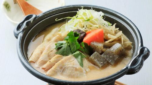 旅館の敷地内または近くでの食事または食べ物