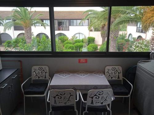 Χώρος καθιστικού στο Appartement SAINT CYPRIEN PLAGE 6 Couchages