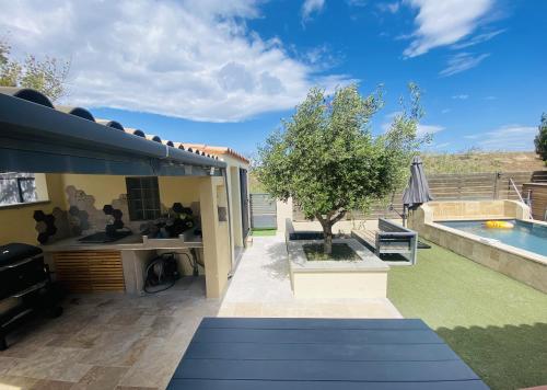 BARCARESA-Villa Flamants Roses