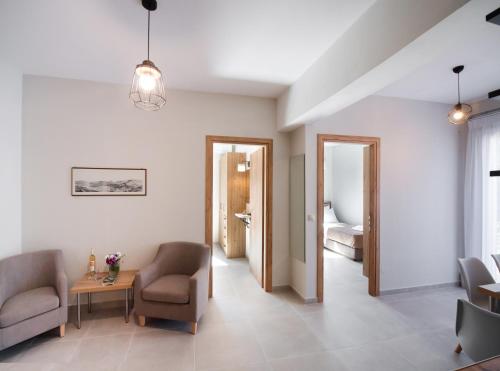 Rodia 2 br House