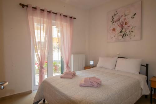SOPHIE'S GARDEN APARTMENT