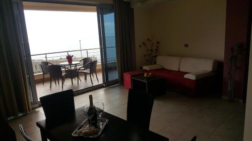 Imagen de la galería de Apartments Rino Lux, en Sveti Stefan
