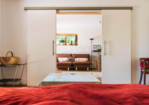 Gallery image of Snug Stays 3 - Traumhafter Seeblick, 2 Zi Apartment, Garten & Terrasse in Herrsching am Ammersee