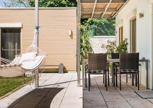 Gallery image of Snug Stays 3 - Traumhafter Seeblick, 2 Zi Apartment, Garten & Terrasse in Herrsching am Ammersee