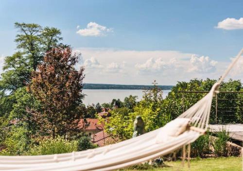 Gallery image of Snug Stays 3 - Traumhafter Seeblick, 2 Zi Apartment, Garten & Terrasse in Herrsching am Ammersee