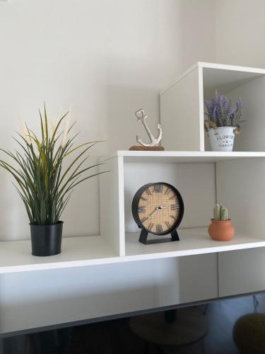 Sunny side Apartment