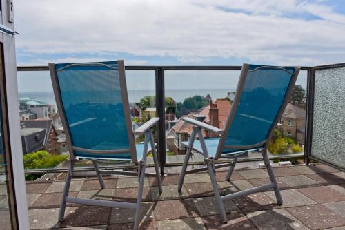 Double Room with Balcony and Sea View