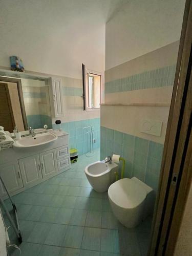 Ένα μπάνιο στο Chéry Holiday Home