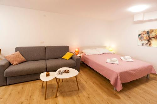 Studio & Apartment 'The Roots Apartments' near Pula, Istria, Croatia