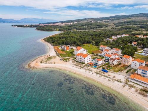 Fotografie z fotogalerie ubytování Luka 2 SEA&Beach front apartment v destinaci Mirce