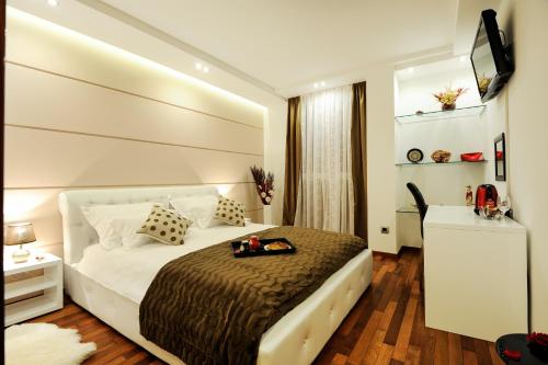 Main Street Studio and Rooms