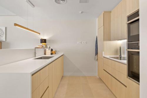 Luxury Apartment hot tub included in price