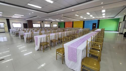 Restaurace v ubytování Bakasyunan Resort and Conference Center - Tanay