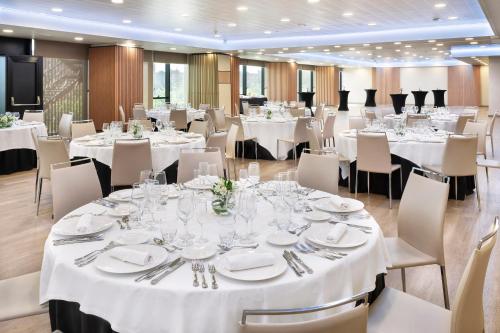 Ресторан / где поесть в Melia Avenida de America