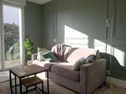 Maison dans quartier résidentiel à côté de Caen