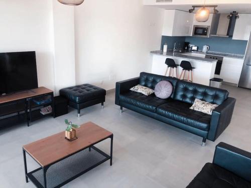 New build Blue sunset Duquesa large 2 bed apt