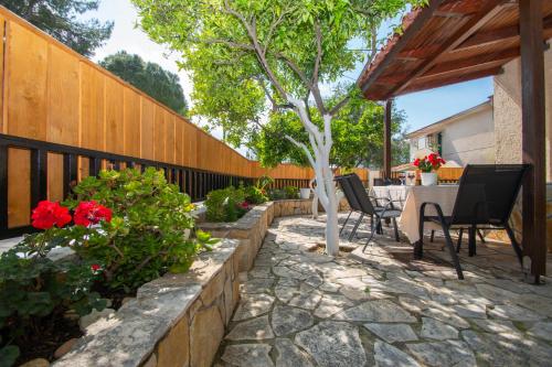 Lemon Tree Zante city Apartment by "elite"
