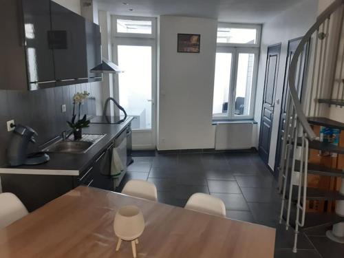 Kuchyňa alebo kuchynka v ubytovaní Petite maison de l'ancien rivage