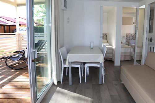 Φωτογραφία από το άλμπουμ του Mobile home Istra BI VILLAGE σε Fažana