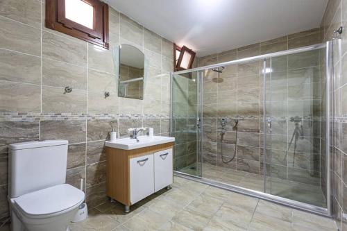 Ein Badezimmer in der Unterkunft Lamartin