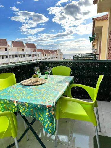 Tropical Lounge, Los Cristianos, Pool & Sea, Wifi
