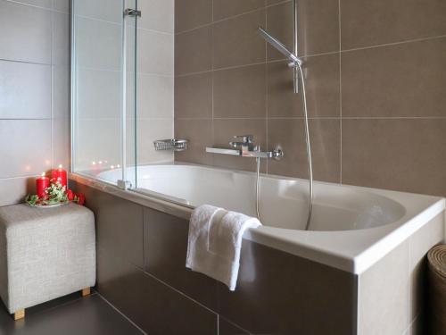 Apartment La Terrasses C2-5 by Interhome