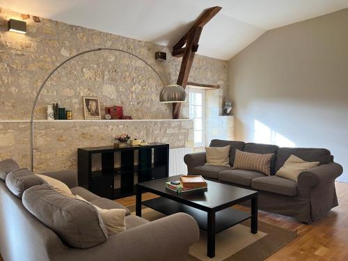 Photo de la galerie de l'établissement Gîtes du château de La Celle-Guenand, à La Celle-Guénand