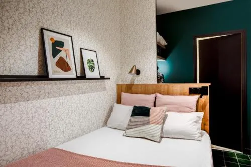 Republik Hotel photo 3