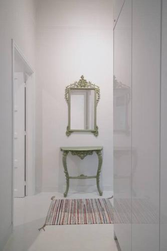 Ebullience - Stylish & Chic Athens Apartment