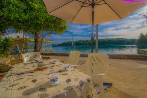 Apartments Punta Blue & Orange 5 m from the sea