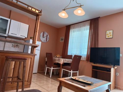 Apartments Ivicek