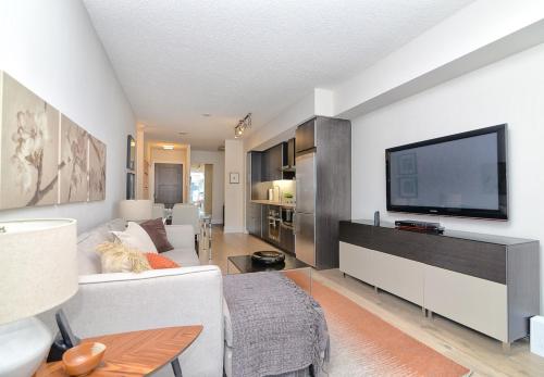 1 BR Condo - CN Tower,Downtown – Photos 2