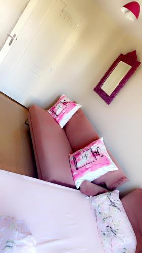 Postel nebo postele na pokoji v ubytování Single Room In central of Cannes