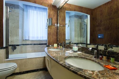Kylpyhuone majoituspaikassa Hotel dei Mellini