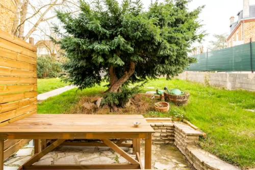 Foto LE CHILL Suite & SPA (Jacuzzi et Sauna privés) 4
