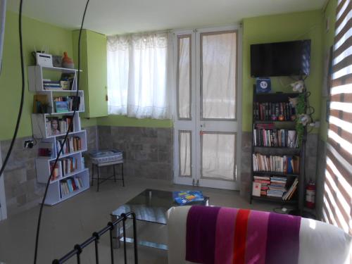 Η βιβλιοθήκη του bed and breakfast