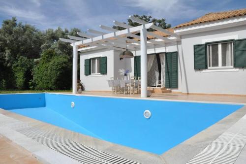 Villa Erietta & Villa Ariana near Lefkas center