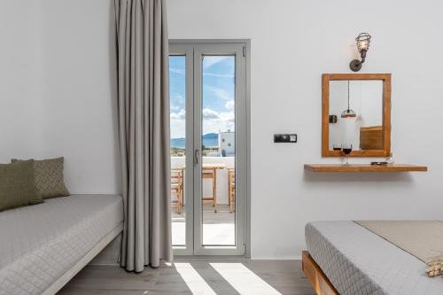Φωτογραφία από το άλμπουμ του Sunshine Plaka Naxos στην Πλάκα