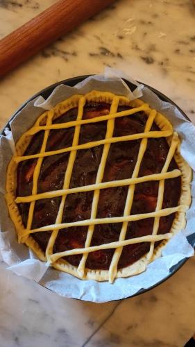 a chocolate pie sitting on top of a table at Agriturismo Le Roghete in Acquapendente