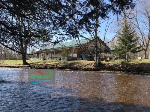 Rapid River Lodge – Photos 4