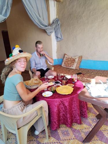 Tetamu yang menginap di auberge yeswal aoulad yaakoube