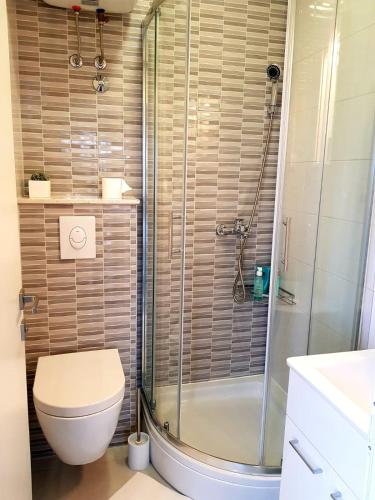 Apartments with parking space Rogoznica - 21200