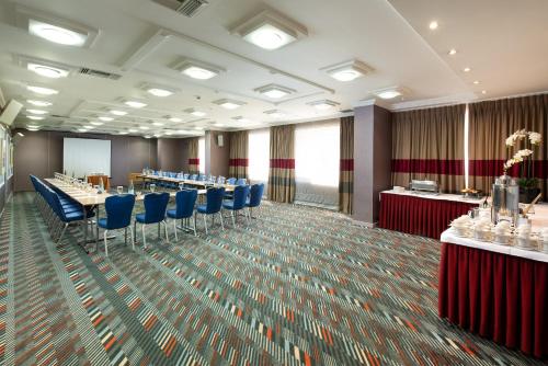Foto dalla galleria di Crowne Plaza Athens City Centre by IHG ad Atene