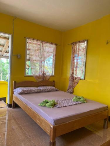 Katil atau katil-katil dalam bilik di Xylla Guesthouse