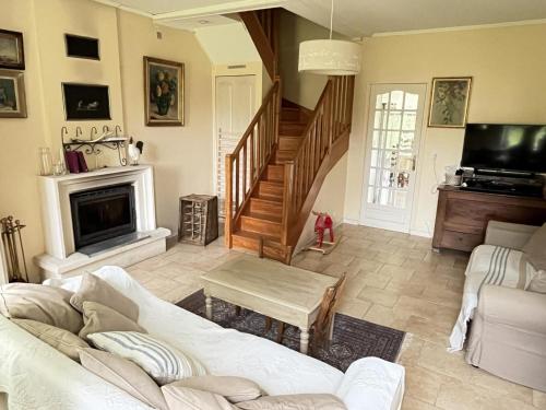 Gîte Châteauvieux , 4 pièces, 7 personnes - FR-1-491-126