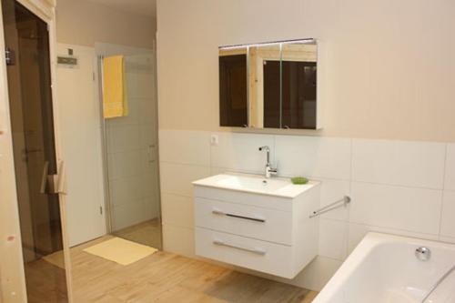 Koupelna v ubytování Strandvilla Birkenallee Haus Meerzeit