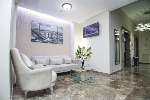 Ardager Residence – Photos 5