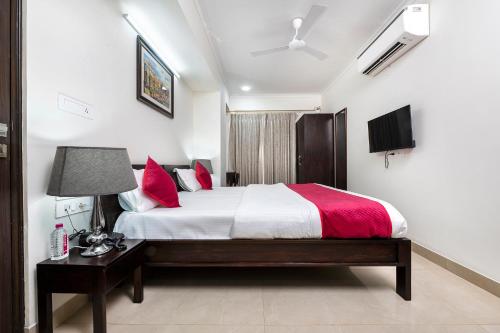 Ένα ή περισσότερα κρεβάτια σε δωμάτιο στο Palm Stay - Studios & Rooms