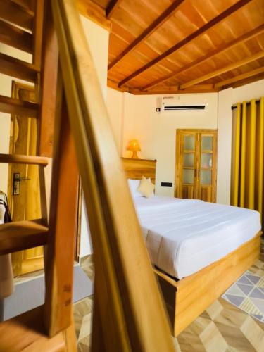 Ένα ή περισσότερα κρεβάτια σε δωμάτιο στο Turtle Wood Cabin